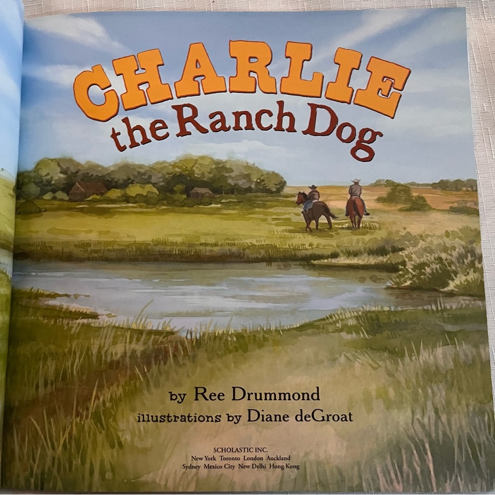 Charlie the Ranch Dog Book The Pioneer Woman Ree Drummond - Picture 3 of 6
